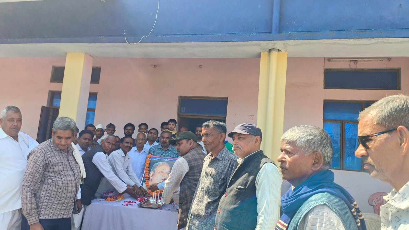 अम्बेडकर पार्क मे मनाई मान्यवर कांशीराम की 90वीं जयंती